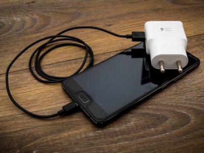 四川美闊推出:65W-1A2C接口氮化鎵(GaN)PD快充電源方案